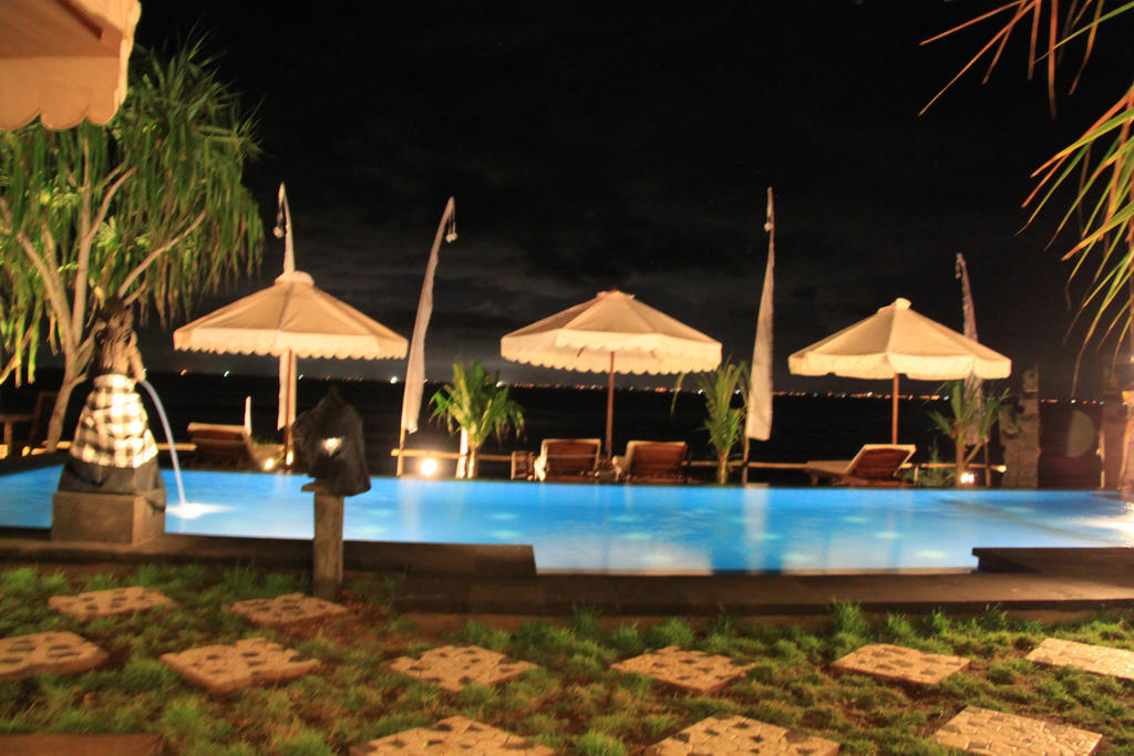 Twilight Ceningan Hotel Lembongan Kültér fotó