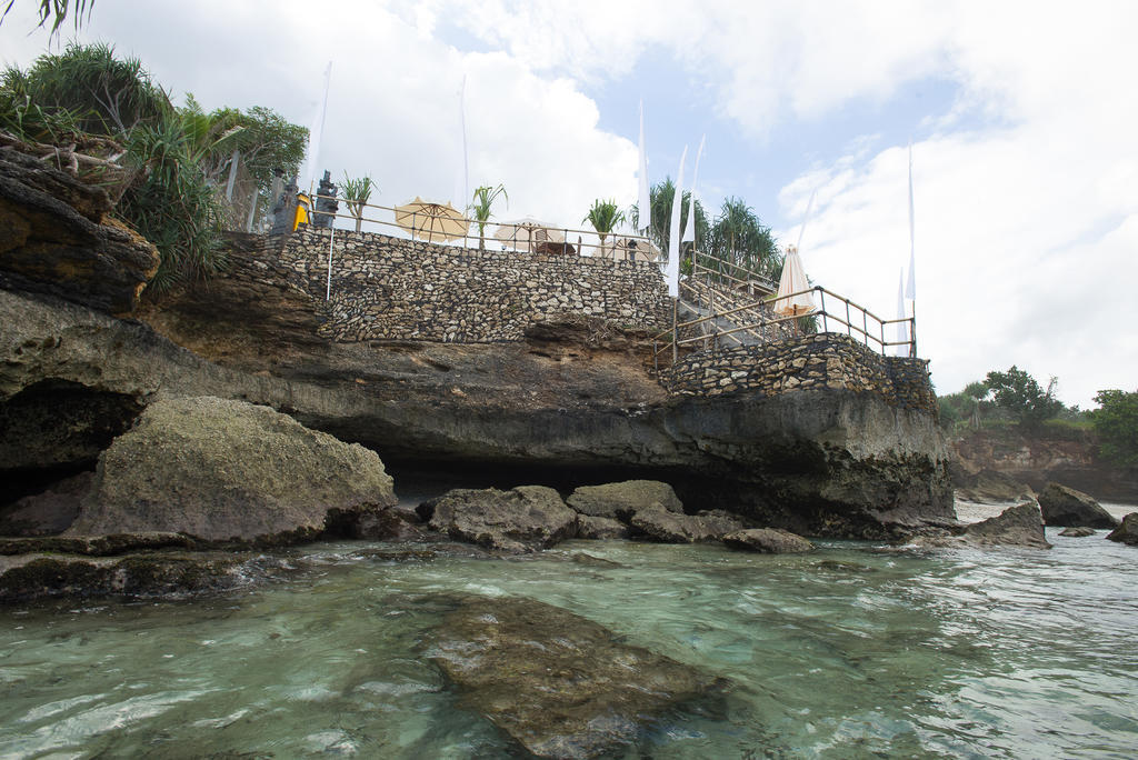 Twilight Ceningan Hotel Lembongan Kültér fotó